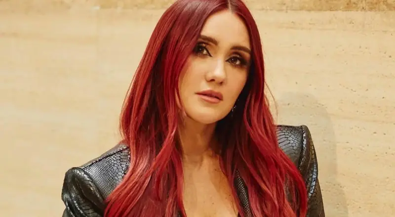 Dulce María, do RBD, celebra nascimento da segunda filha com amor