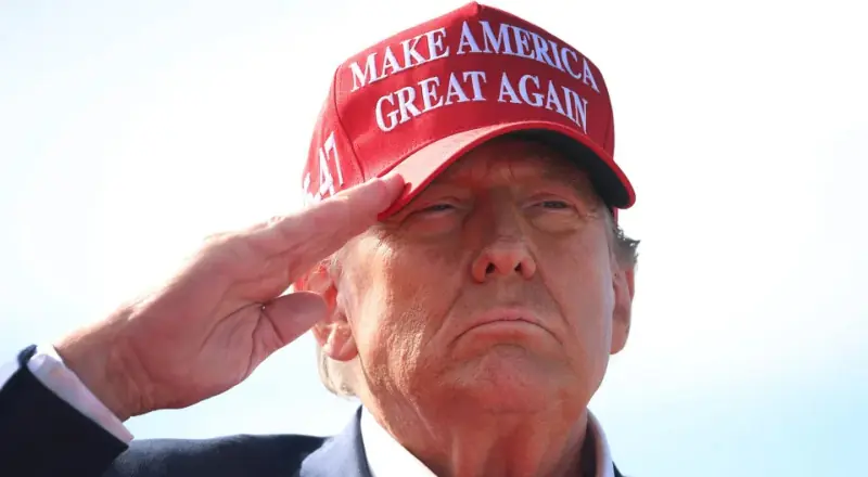 Trump confirma que enviará agentes do ICE para melhorar segurança.