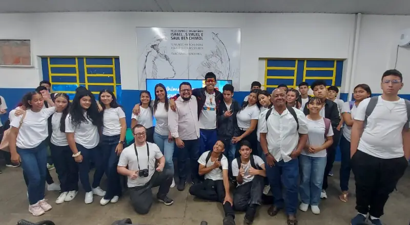Professor amazonense representa Manaus em premiação internacional.