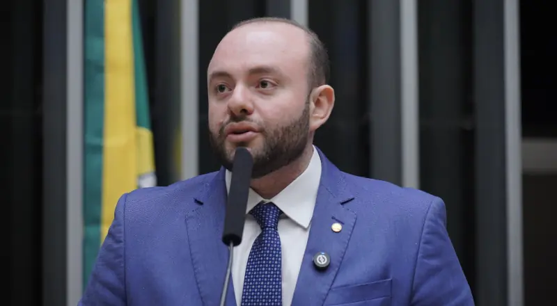 Deputado Fausto Jr. apresenta projeto para empresas no Simples Nacional