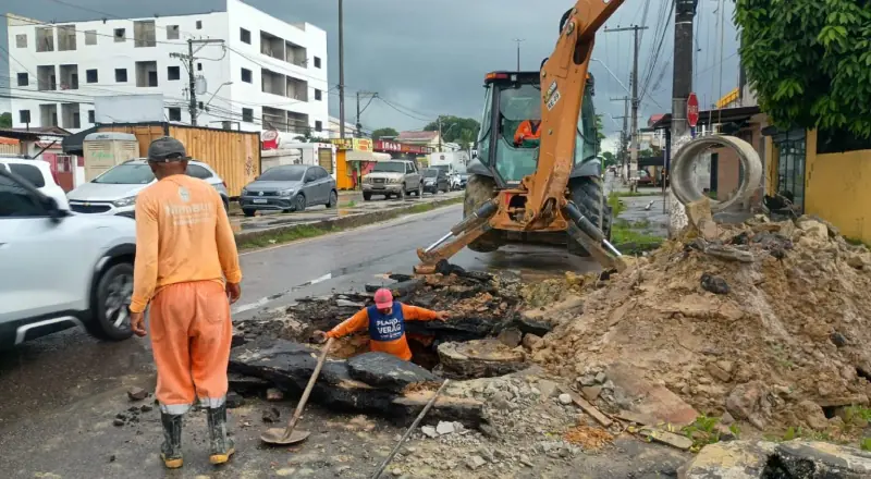 Prefeitura de Manaus atua em pronta resposta na drenagem do Planalto