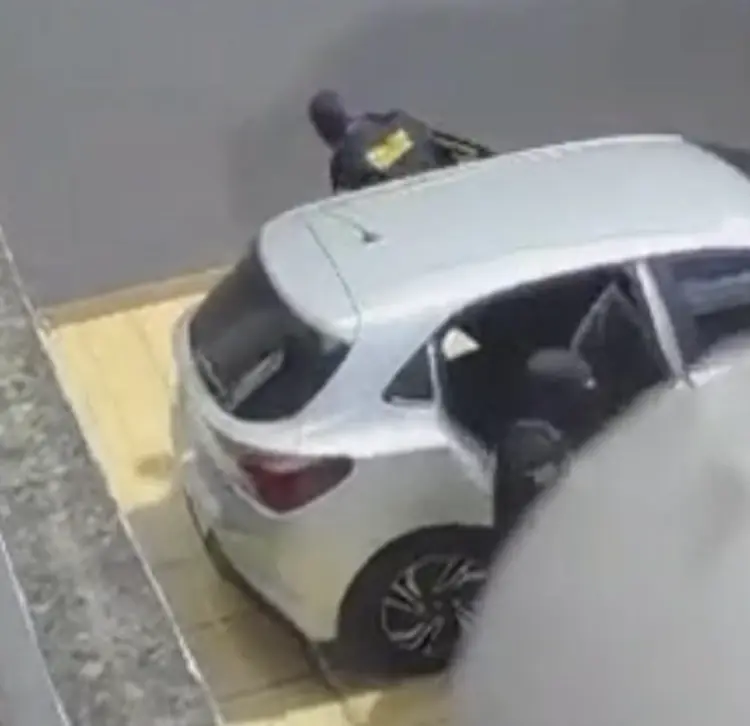 Criminosos se passam por policiais federais e roubam bens valiosos