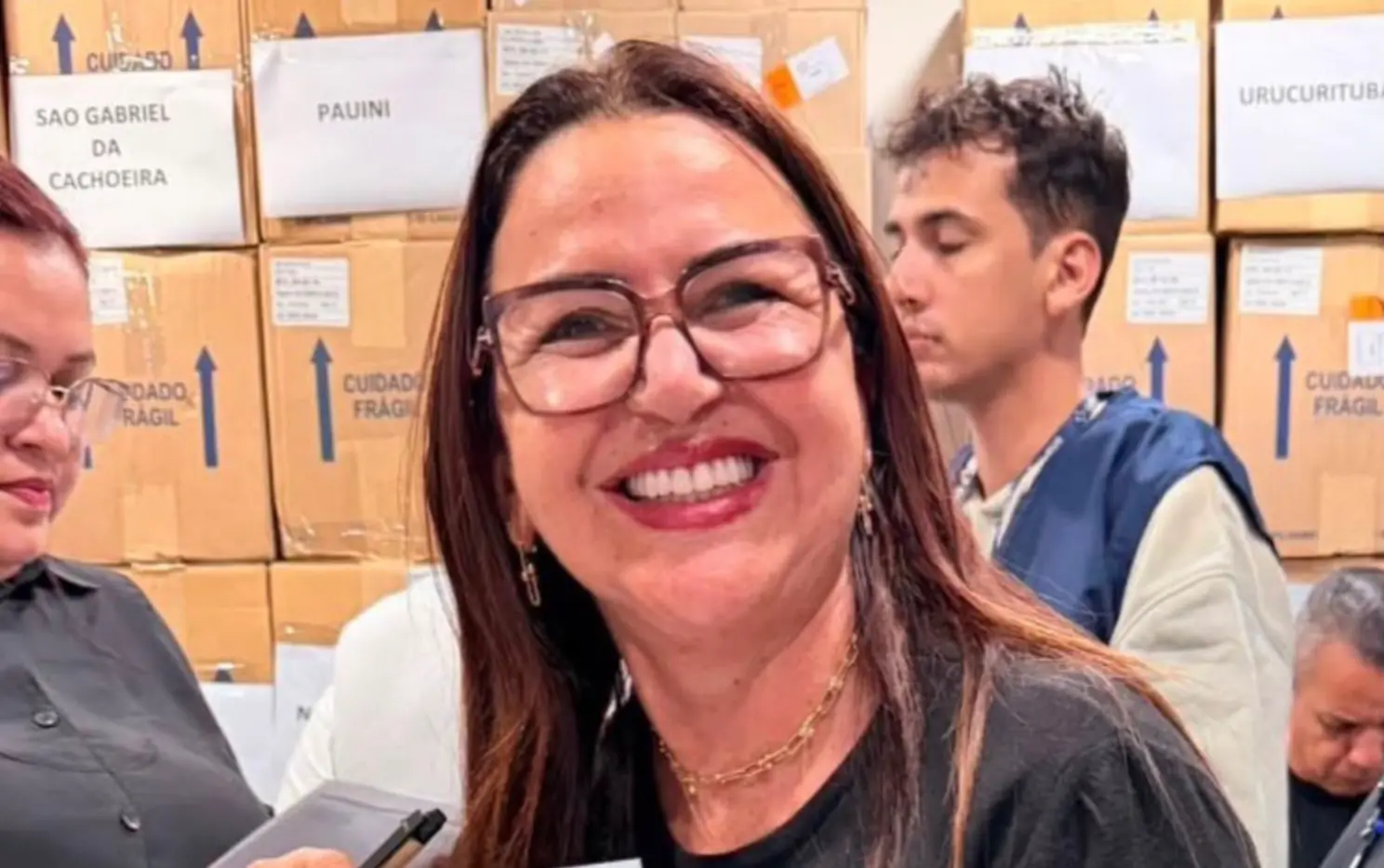 Gestão Valciléia Maciel assegura pagamento pontual em Manacapuru