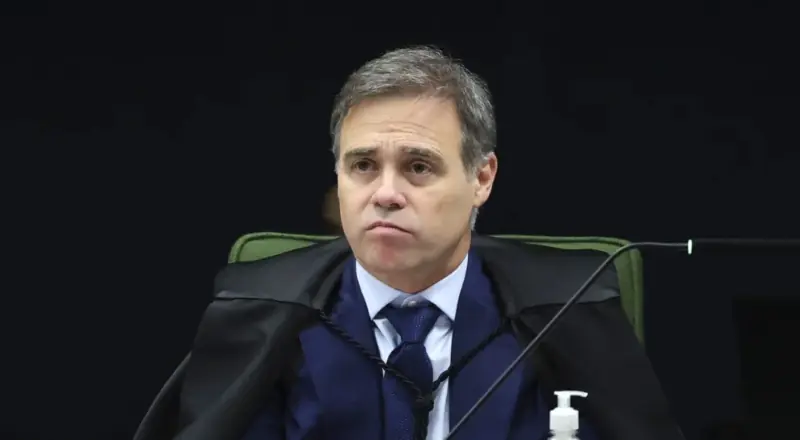 André Mendonça faz desabafo no STF sobre sua coragem e morte