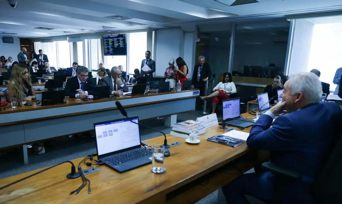 Semana decisiva: avanço da escala 6×1 no Senado garante benefícios