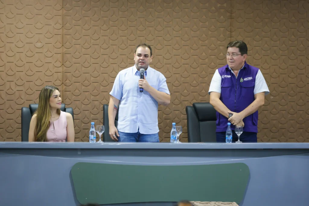 Roberto Cidade anuncia ampliação da capacitação com 25,9 mil vagas EaD