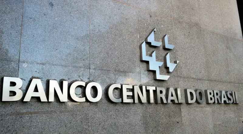Governo autoriza concursos da Receita Federal e Banco Central agora!