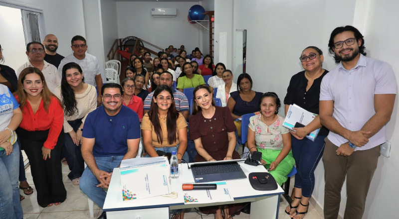 Prefeito Thomé Neto comemora seu aniversário com nova capacitação