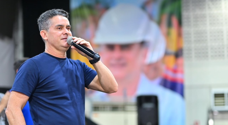 Jovens participam da construção do plano de governo de Almeida