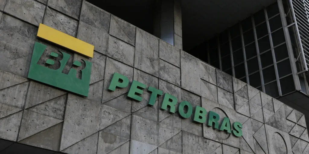 Petrobras tem lucro líquido de R$ 52,4 bi no segundo trimestre - Análise