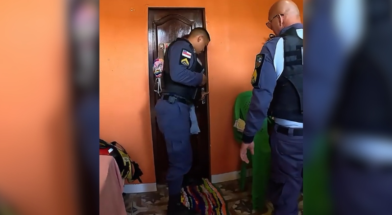 Momento de tensão: polícia age para salvar bebê feito refém
